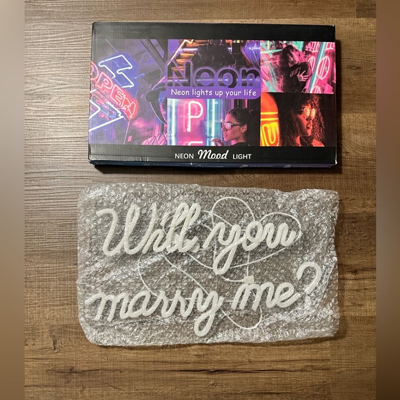 Neon will you marry me sign - Picture 3 of 3